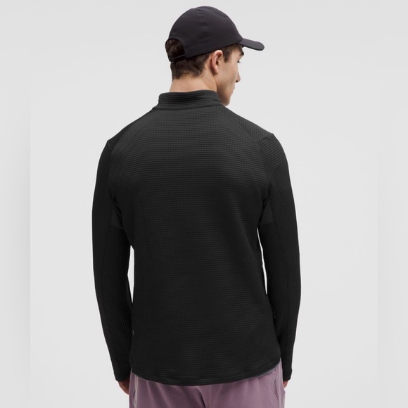Lululemon Men’s “Waffle-Knit” Half Zip (M) *TRENDING* - Picture 2 of 14